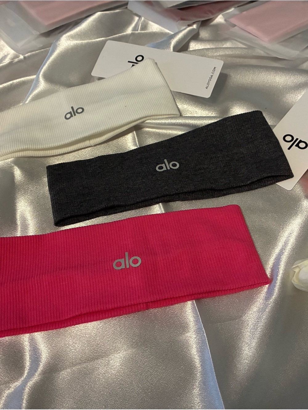 ALO Yoga Kids Ribbed Headbands - Hot Pink, Black, White